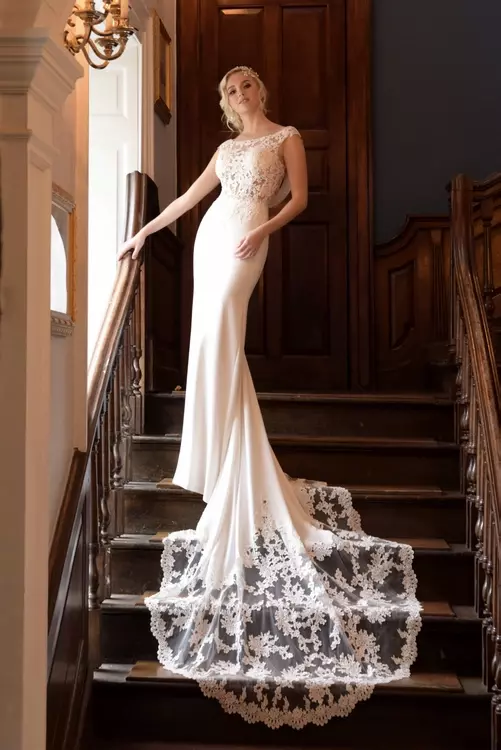 Flynn lace gown with train top